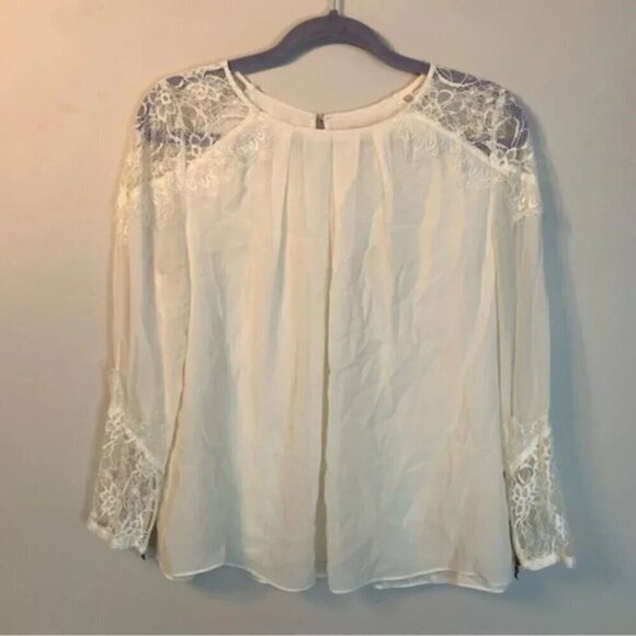 Alice + Olivia Tops - Alice + Olivia Lace 100% Silk Blouse S